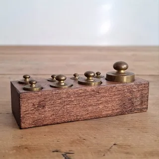 Set 9 Pesi Ottone 1gr-100gr