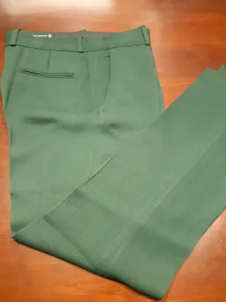 Pantalón Zara verde mujer talla M