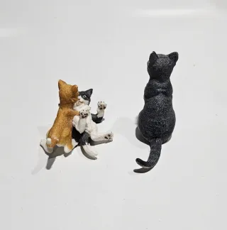 Gato Schleich y gatitos Papo