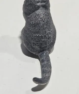 Gato Schleich y gatitos Papo