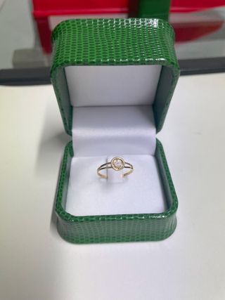 Anillo Oro 18K con Circonitas