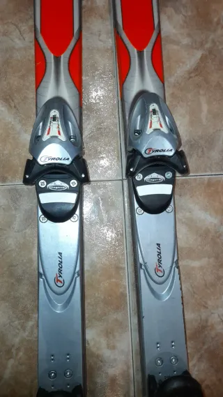 Esquís HEAD CARVE 15 con bastones