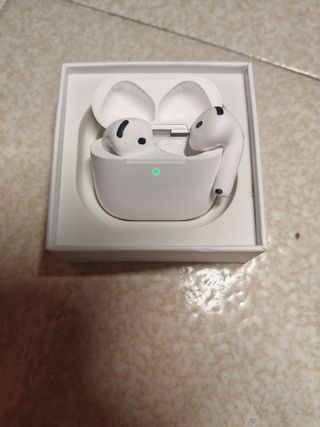 Airpods 4
