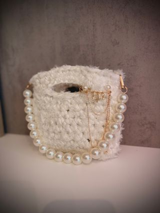 Bolso tejido a mano