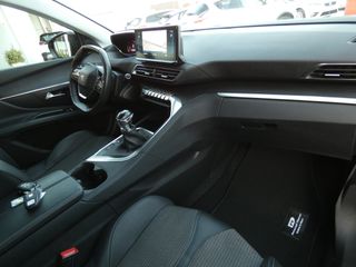 Peugeot 5008 2023