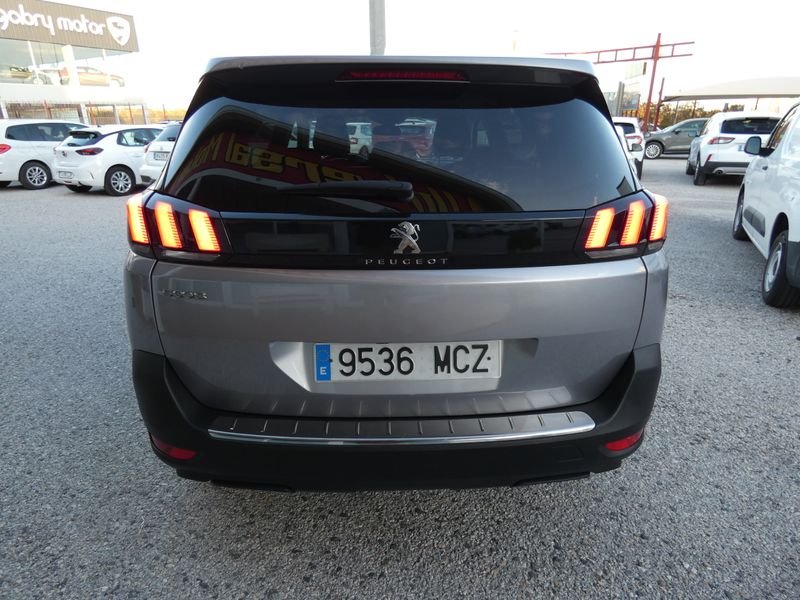 Peugeot 5008 2023, foto 7