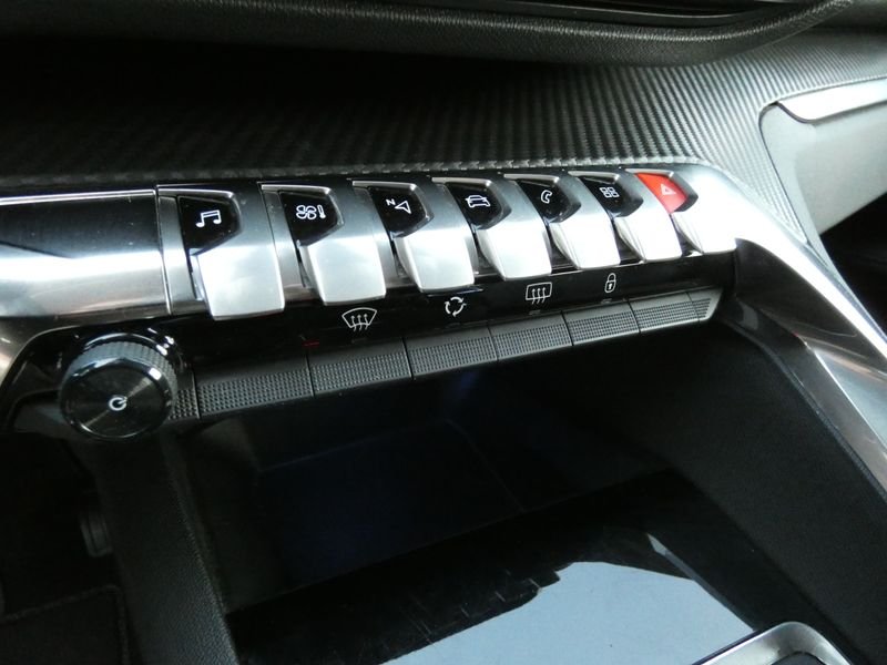 Peugeot 5008 2023, foto 15