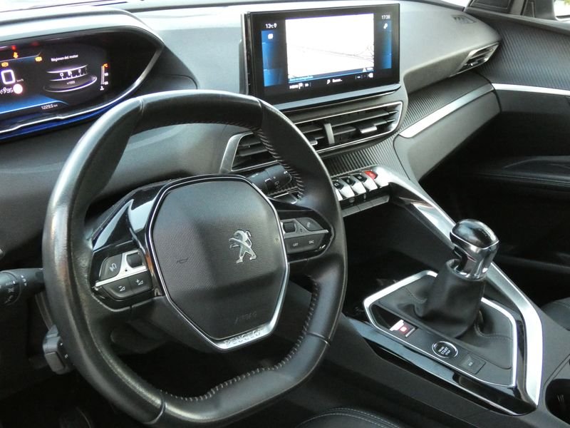 Peugeot 5008 2023, foto 23