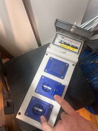 Cuadro Eléctrico con Enchufes