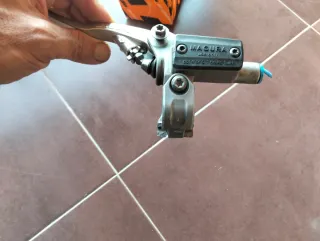 Bomba de embrague Magura