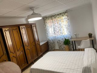 SE ALQUILA HABITACION EN ALCANTARILLA CENTRO