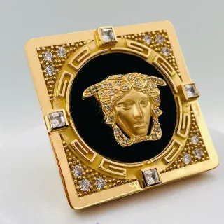 Sello Medusa Onix 18K Grande