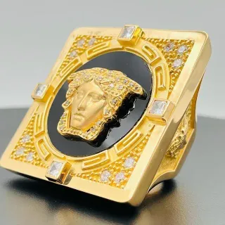 Sello Medusa Onix 18K Grande