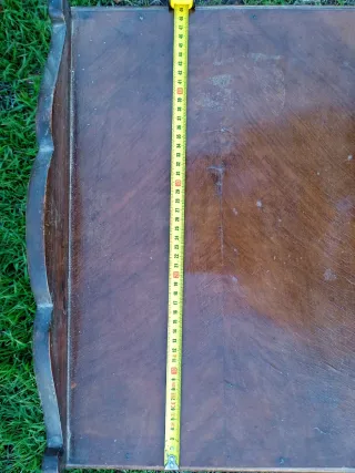 Mesillas antiguas de madera