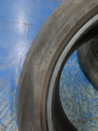 275/40R20 106W Dunlop X6