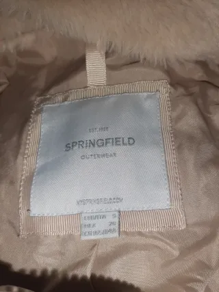 Chaqueta pelo beige con capucha