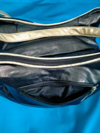 Bolso vintage negro y dorado