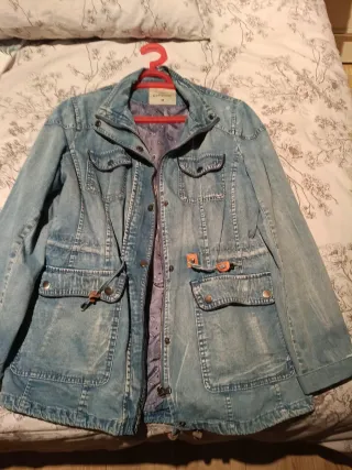 Cazadora vaquera ajustable