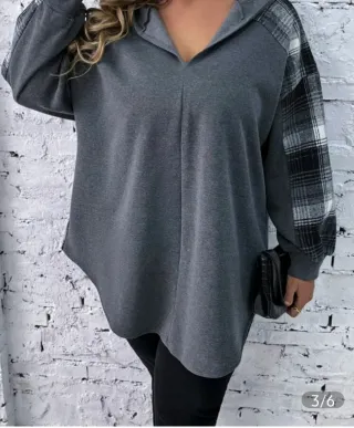 Sudadera con capucha y cuadros