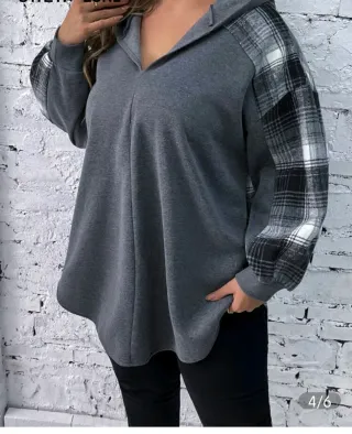 Sudadera con capucha y cuadros