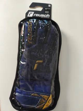 Guantes de portero Reusch