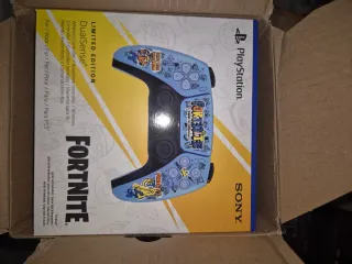 Mando DualSense Fortnite