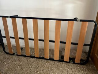 Somier de cama metálico con lamas de madera