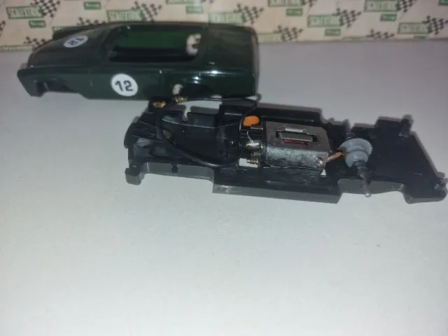 Carroceria 5€ Chasis 4€ Motor 6€