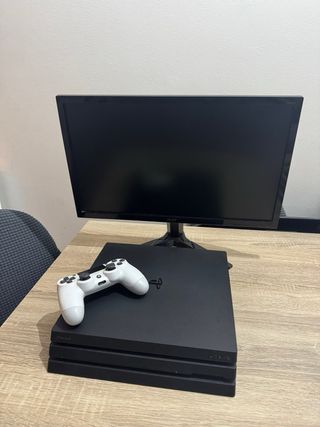 PS4 Pro + 5 Juegos + Mando + Pantalla