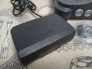 Nintendo 64 Consola Negra y Gris