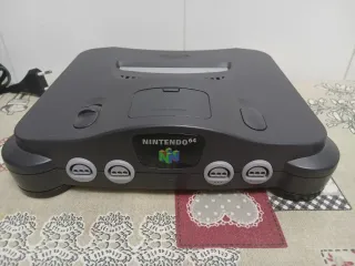 Nintendo 64 Consola Negra y Gris
