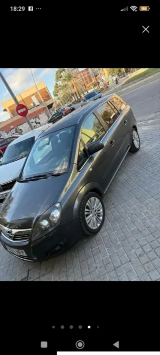 Opel Zafira 2011