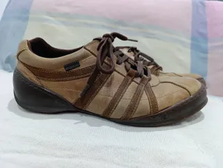 Zapatos Callaghan Beige y Marrón. Piel.