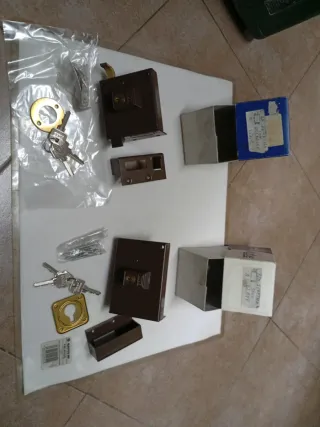 Cerradura AZBE nuevas