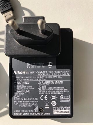 Cámara Nikon D5100 Kit Objetivo 18-55mm