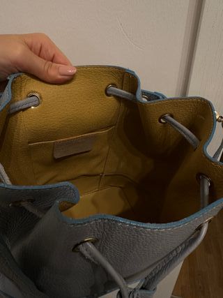 Bauletto azzurro vera pelle con tracolla