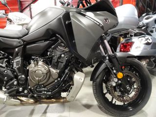 YAMAHA TRACER 7