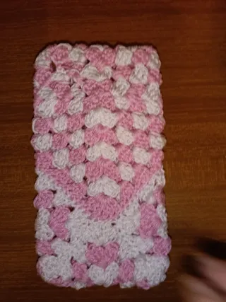 Portacellulare uncinetto rosa e bianco