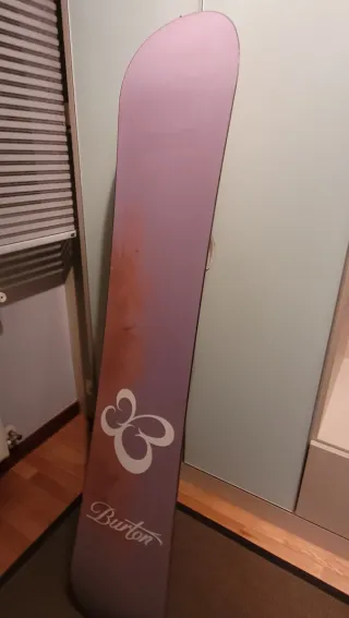Tabla Snow Burton Feather 149 cm. Seminueva