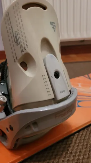 Tabla Snow Burton Feather 149 cm. Seminueva