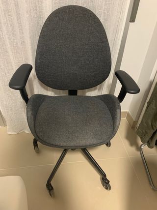 Silla de trabajo HATTEFJÄLL gris