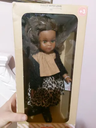 Muñeca Paola Reina Articulada Nueva