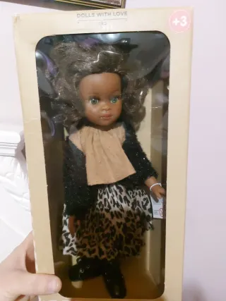 Muñeca Paola Reina Articulada Nueva