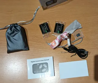 Cámara Digital Compacta 1080p + Tarjeta 32GB