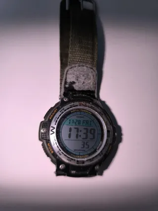 Reloj Casio SGW-100B