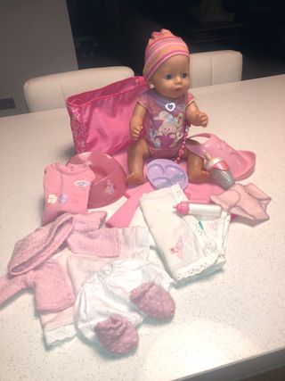 Baby Born Muñeca con Accesorios Rosa