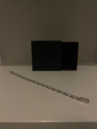 Braccialetto elegante in acciaio con zirconi nuovo