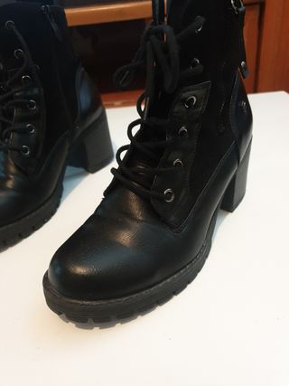 Botines negros mujer cordones tacón de piel