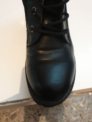 Botines negros mujer cordones tacón de piel