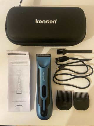 Maquinilla Cortapelos Kensen Azul y Negra